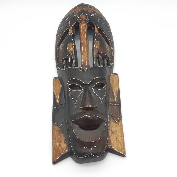 Indonesian Wall Mask With Animal Carving - Picture 3 of 11